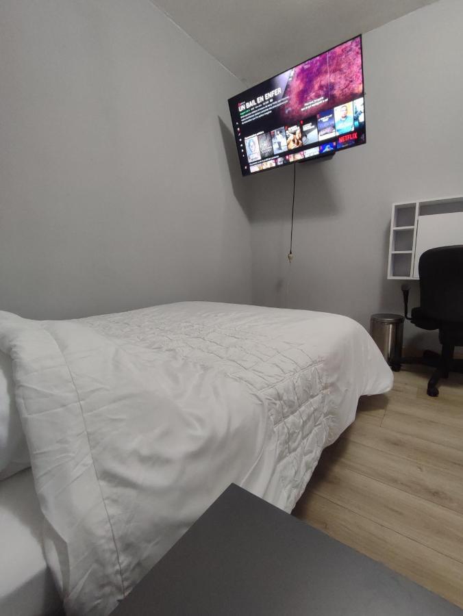 Chambre Prive Dans Une Maison Avec Terrasse Et Jardin Salles De Bain Partagees Apartment Лил Екстериор снимка